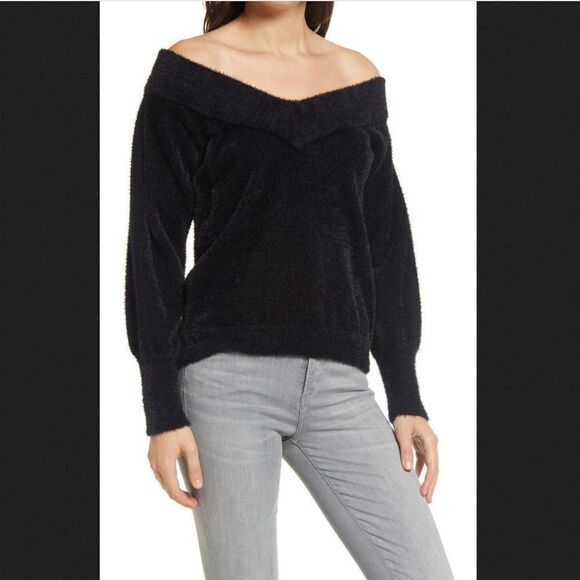 SWEATER SALE 3/$30 Chelsea 28 Black Eyelash V-Neck Sweater Size Large - Picture 1 of 5